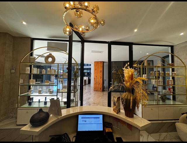 60M² RETAIL FOR SALE IN UMHLANGA RIDGE